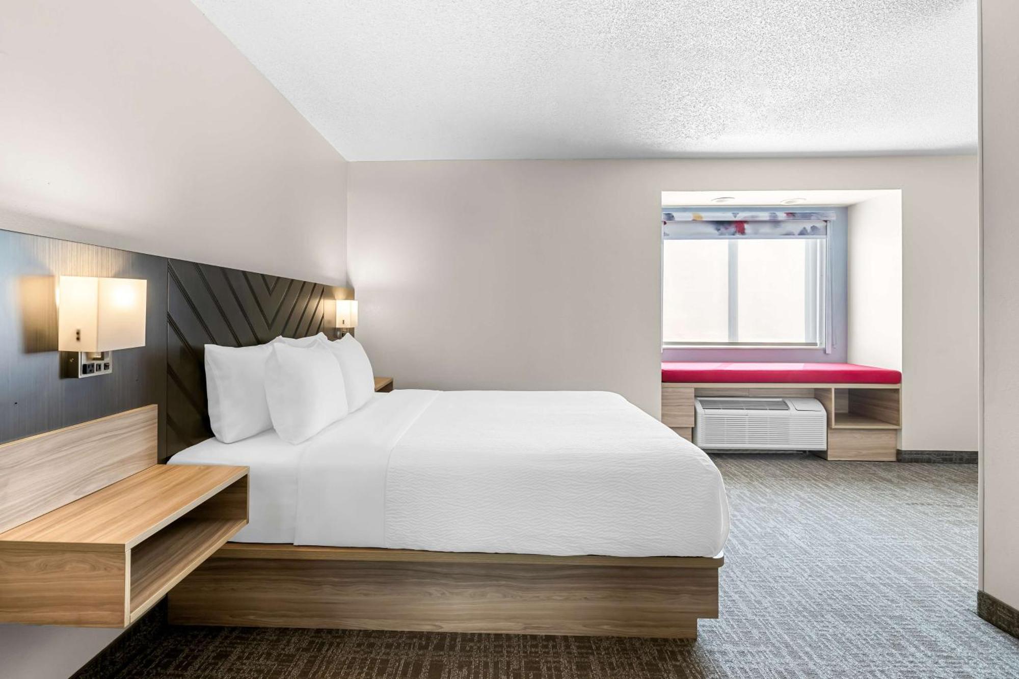 Best Western Buffalo Inn & Suites Extérieur photo